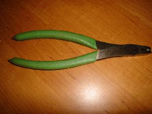 Atlas Leg Band Pliers